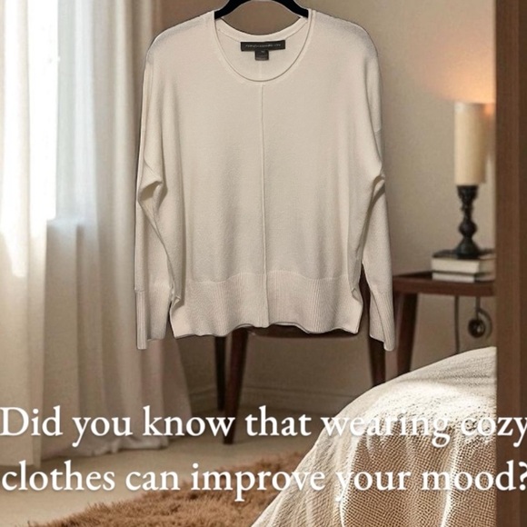 French Connection White Women's Sweater Rolled Finishes ~Worn Twice   size XS-SM - Picture 9 of 16